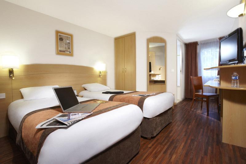 Sure Hotel By Best Western Plaisir Kültér fotó
