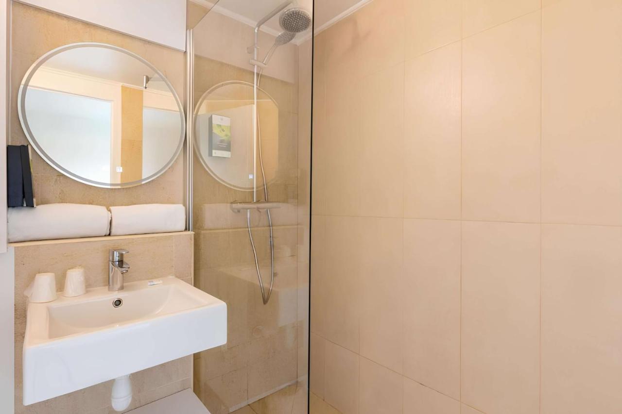 Sure Hotel By Best Western Plaisir Kültér fotó